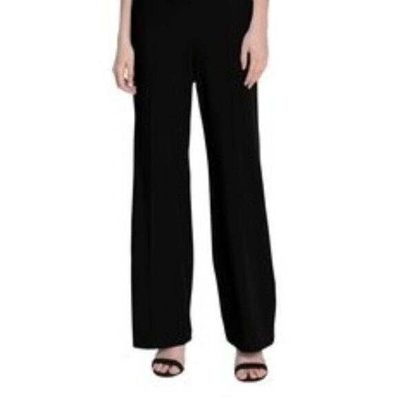 Elbow-sleeve black crepe jumpsuit by Donna Morgan - Picture 2 of 9